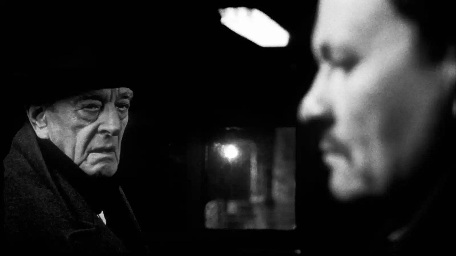 倫敦から来た男 The Man from London　タル・ベーラ The Man from London (2007) - IMDb